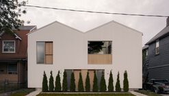 Junction Semi House / StudioAC