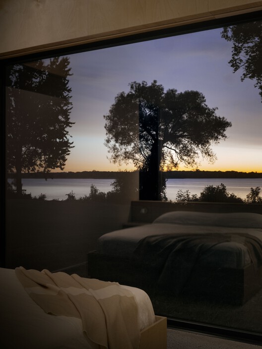 South Bay House / StudioAC - Exterior Photography, Bedroom, Bed