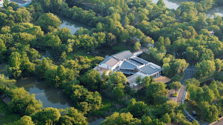 西溪·果麦书店 / 紋建筑 - 建筑图, 鸟瞰图