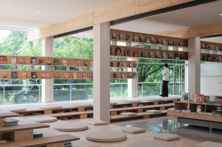 西溪·果麦书店 / 紋建筑 - 室内图, 木头, 隔断