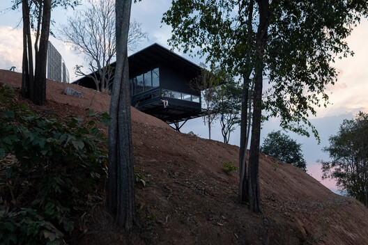 Acampamento Khanong Phra / PHTAA Living Design - Imagem 12 de 50