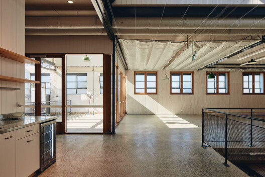 Sanders Place / NMBW Architecture Studio - Interior Photography, Kitchen, Wood, Lighting, Beam