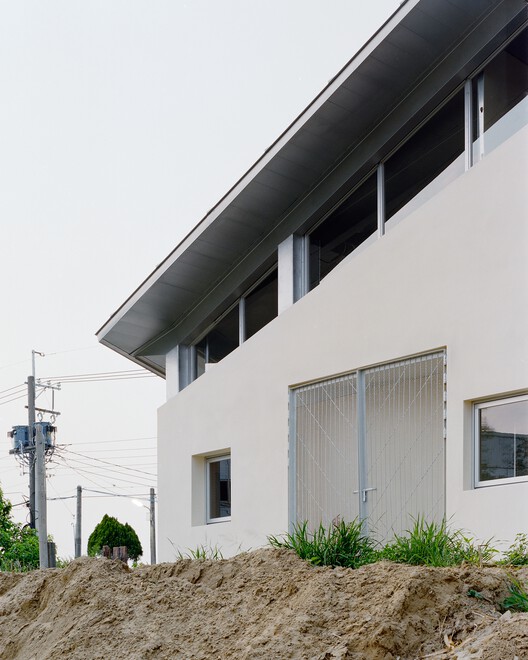 Hilltop House / Office Archipel - Exterior Photography, Concrete