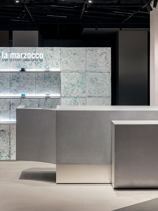  Lamarzocco Shinsegae Dept. Gangnam Store  / RVMN - Image 4 of 16