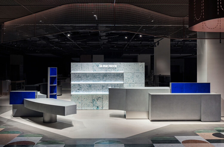  Lamarzocco Shinsegae Dept. Gangnam Store  / RVMN - Image 1 of 16
