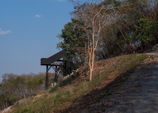 Acampamento Khanong Phra / PHTAA Living Design - Imagem 34 de 50