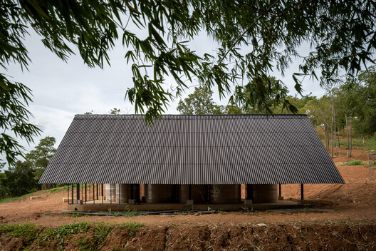 Acampamento Khanong Phra / PHTAA Living Design - Fotografia de Exterior