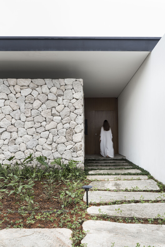 Ostra House / STUDIO PIPPA - Interior Photography, Concrete