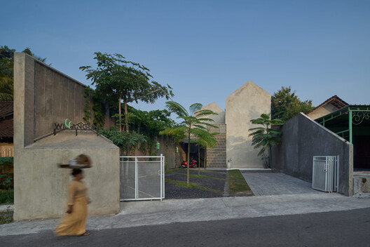 Porous Habitat / Inklusi.dsg
