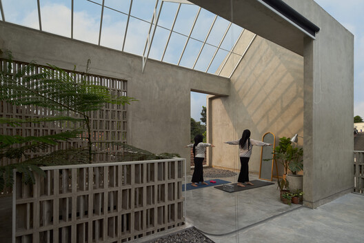 Moradia Estudantil Porous Habitat / Inklusi.dsg - Fotografia de Exterior, Concreto