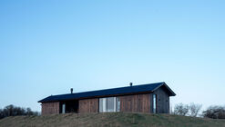 Casa en Villa Paranacito / Martina Lew