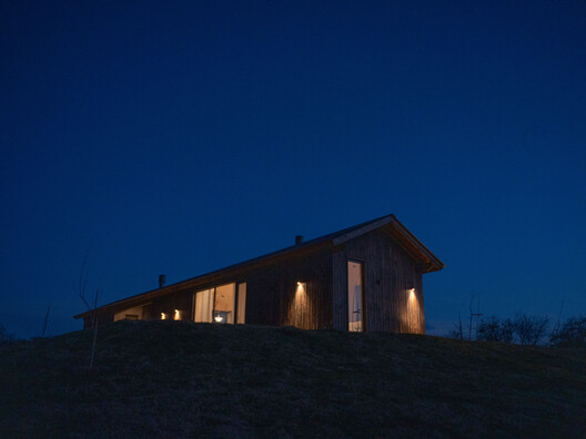 Casa en Villa Paranacito / Martina Lew Casa en Villa Paranacito / Martina Lew - Fotografía exterior