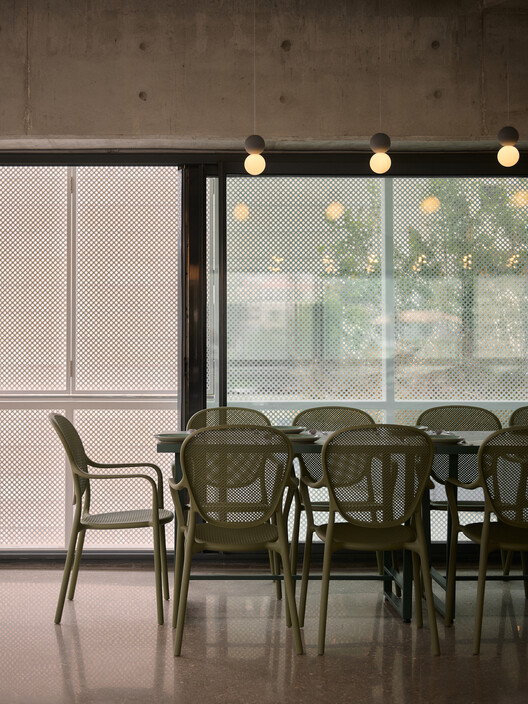 Obeid Retail Complex / nunc Architecture and Design - Interior Photography, Dining room, Chair