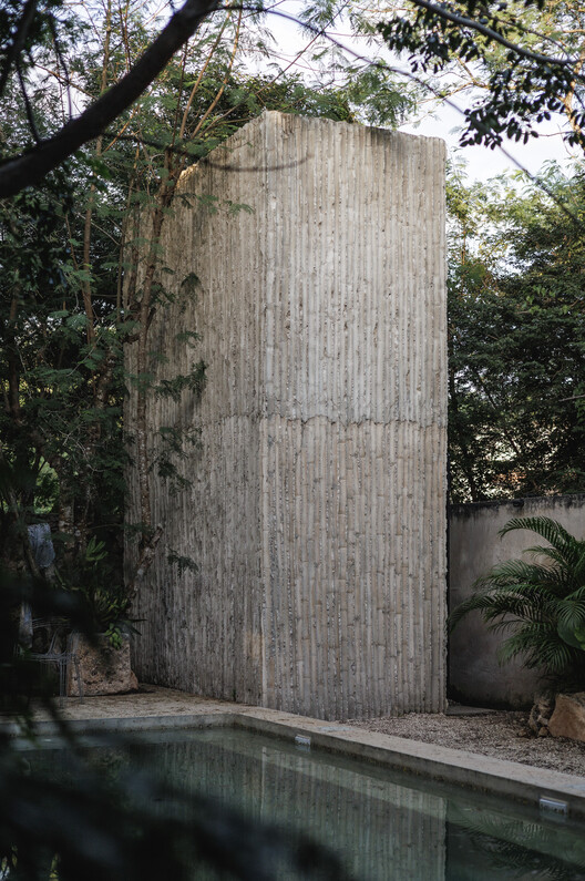 Estudio "El Tigre" / Lessmore Group Estudio "El Tigre" / Lessmore Group - Fotografía exterior, Madera