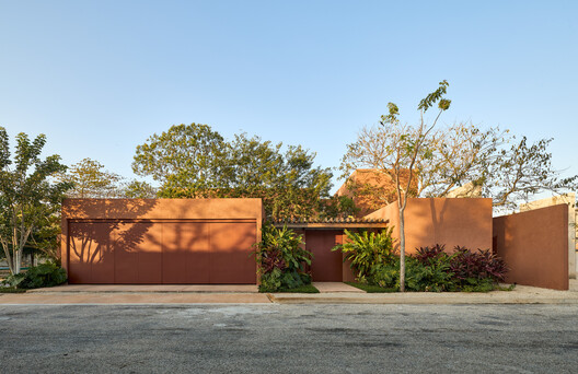 K'ab House / Lessmore Group