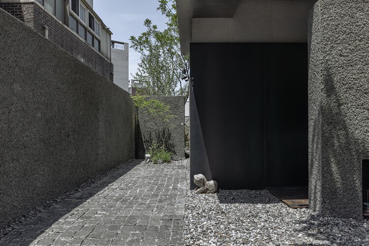 Casa e Escritório de Arquitetura ITCH / Atelier ITCH - Imagem 8 de 41