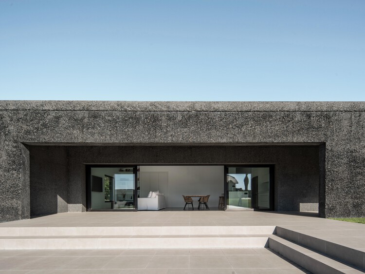 CASA HUTMANN  / SEA Arquitectos - Casas