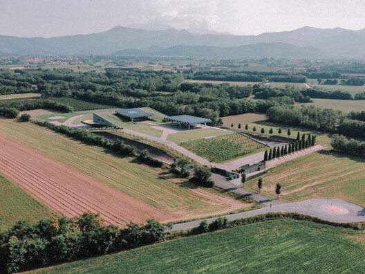 Planta de Producción de Vino Monte Rossa/ aa-ls luigi serboli architetti - Imagen 5 de 14