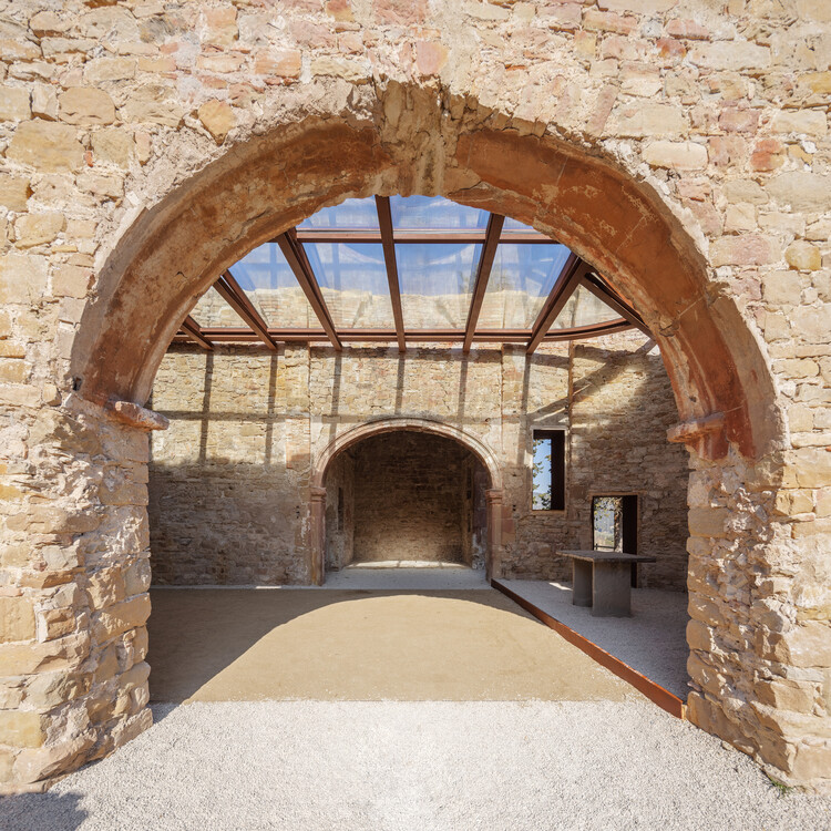 Restauración de la Iglesia de Sant Esteve / Santamaría Arquitectes - Imagen 2 de 20
