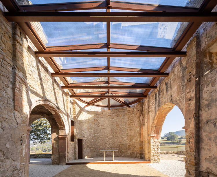 Restauração da Igreja de Sant Esteve / Santamaría Arquitectes - Restauração