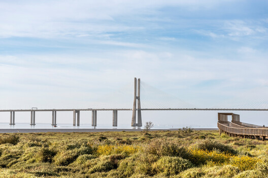 Loures Riverfront / Topiaris Landscape Architecture - Exterior Photography, Beam