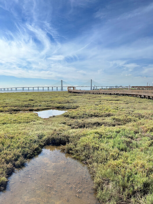 Loures Riverfront / Topiaris Landscape Architecture - Exterior Photography, Coast