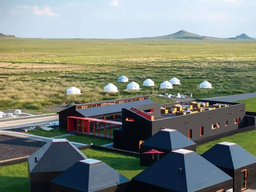 乌兰哈达火山無热宇宙草原新宿，杆式蒙古包体系 / 阁尔建筑 - 2 的图像 31