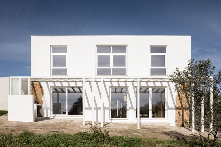 Orca/DBA Home. Arquitectura - Fotografía exterior, escaleras, balcón