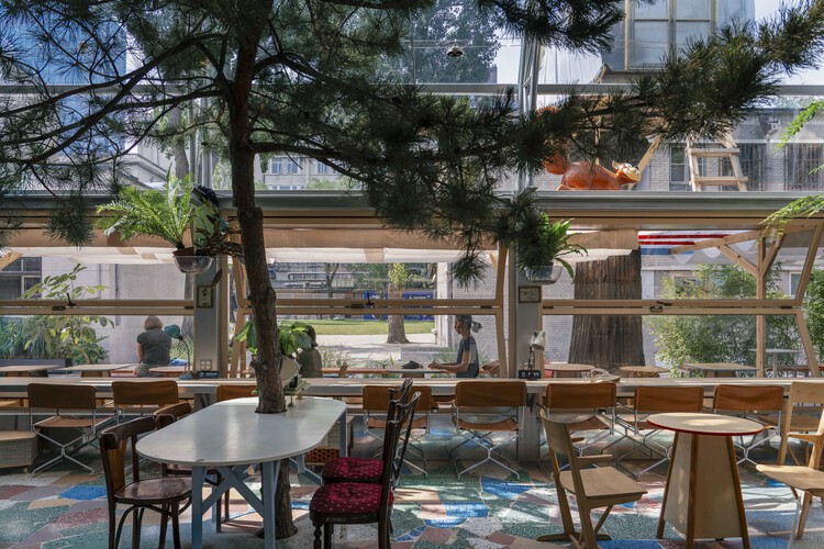 铁手咖啡友谊商店花园店 / 申江海建筑事务所 - 建筑图, 椅子