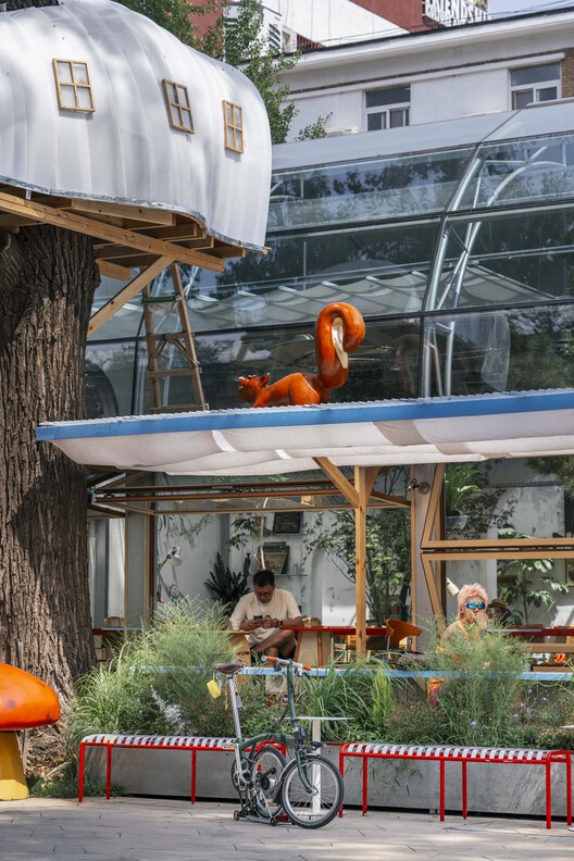 Renovation Design for the METAL HANDS Coffee Youyi Store Garden Branch / SA Architects - Exterior Photography