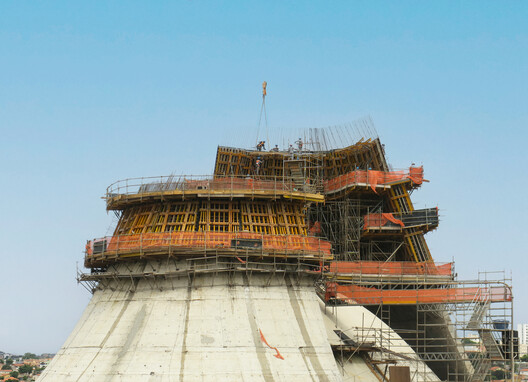 Inside the Construction of Niemeyer’s Cristo Rei Cathedral in Belo Horizonte, Seen Through Paul Clemence’s Lens - Image 17 of 28