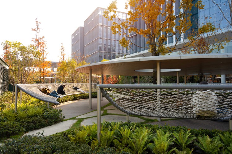 Alibaba Xixi Campus / ASPECT Studios - Fotografia de Exterior, Jardim