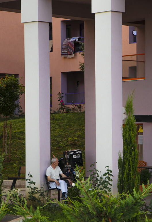 Mangalem 21 / OMA + Kontakt.Ltd - Interior Photography, Column, Courtyard
