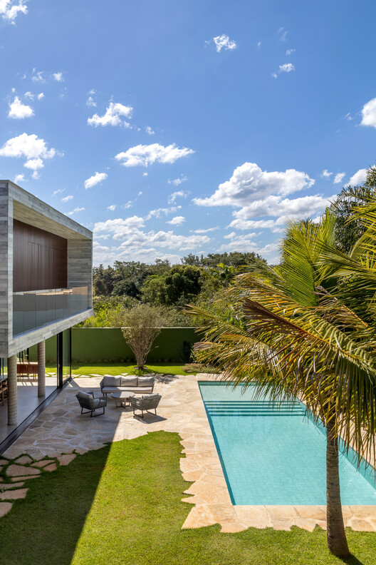 Dione House / STUDIO ANDRE LENZA - Image 15 of 31