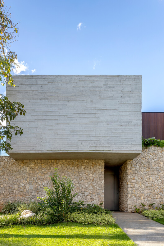 Dione House / STUDIO ANDRE LENZA - Exterior Photography