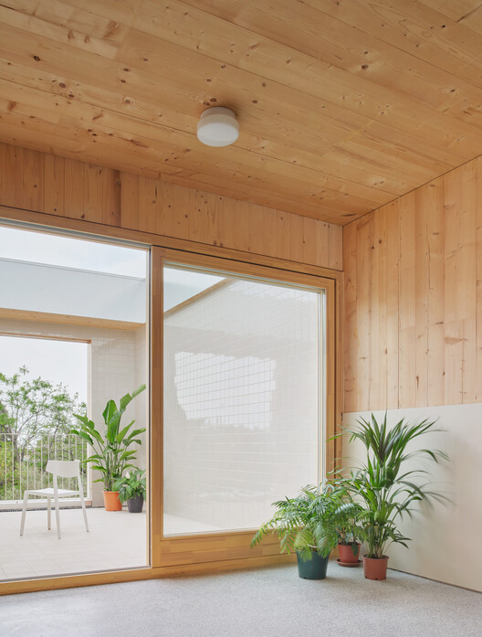 Shelter for Homeless Women in Barcelona / Vivas Arquitectos - Interior Photography, Wood