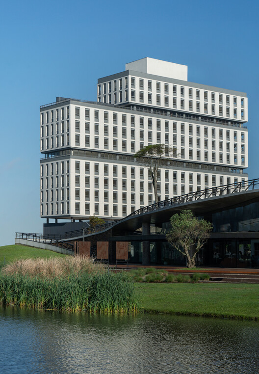 Edifício Vanguarda / IDEIA1 - Fotografia de Exterior, Edifícios