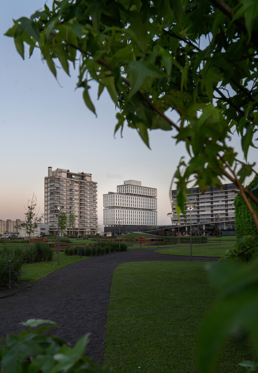 Edificio Vanguarda / IDEIA1 - Fotografía exterior, Urbano