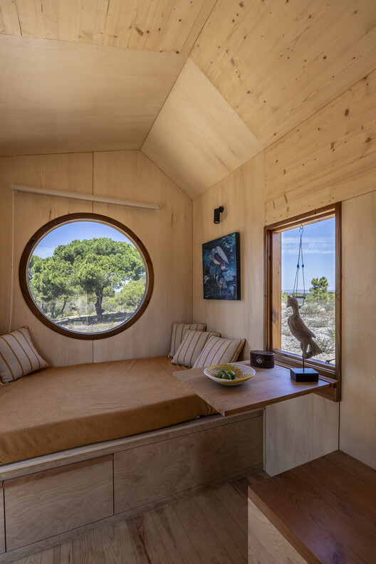 Morena TOW / Madeiguincho Morena TOW / Madeiguincho - Fotografia de Interiores, Madeira