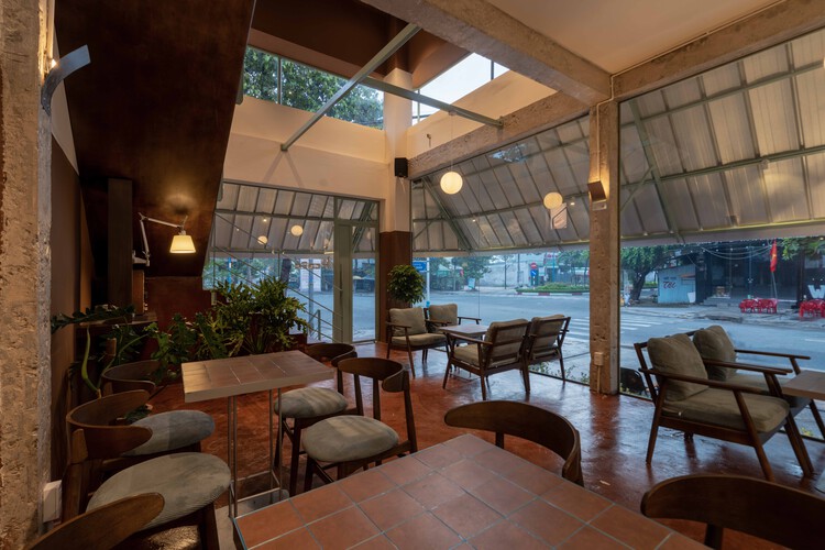 HỚP Cafe / HÔM ARCHITECTS - Fotografia de Interiores