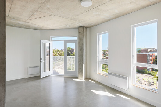Intergenerational Housing Coop Milieu de l’Île / Pivot coopérative d'architecture - Interior Photography, Concrete