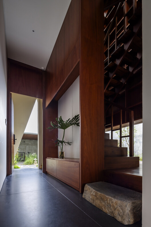 Gentle House / 23o5Studio - Interior Photography, Wood, Stairs