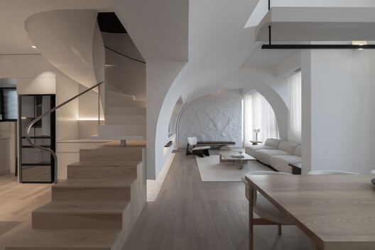 Ts Lunar Cavern Duplex Residence  / KHOA VU + TAA DESIGN - Interior Photography, Wood, Lighting, Stairs, Chair