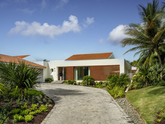 Villa Brisana / Paul Raff Studio