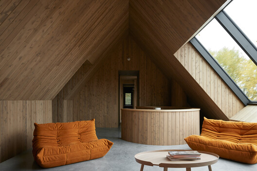 Rang Ste-Mathilde Residence / Jérôme Lapierre Architecte - Interior Photography, Living Room, Wood, Chair
