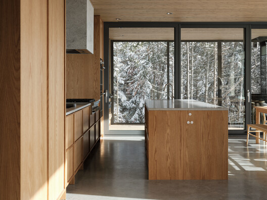 Rang Ste-Mathilde Residence / Jérôme Lapierre Architecte - Interior Photography, Kitchen, Wood