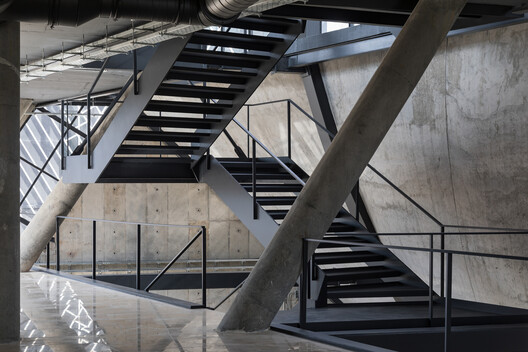 AVA Communications Building  / KRDS (Kourosh Rafiey Design Studio) - Image 7 of 16