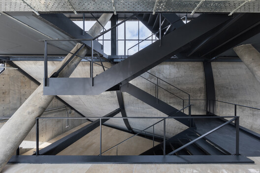 AVA Communications Building  / KRDS (Kourosh Rafiey Design Studio) - Image 8 of 16