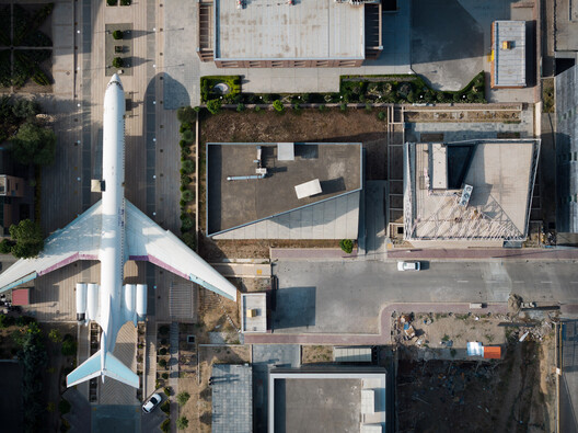 AVA Communications Building  / KRDS (Kourosh Rafiey Design Studio) - Image 12 of 16