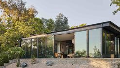 Glass Ridge House / OWIU Design